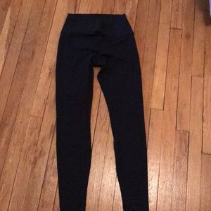 Black lululemon leggings
